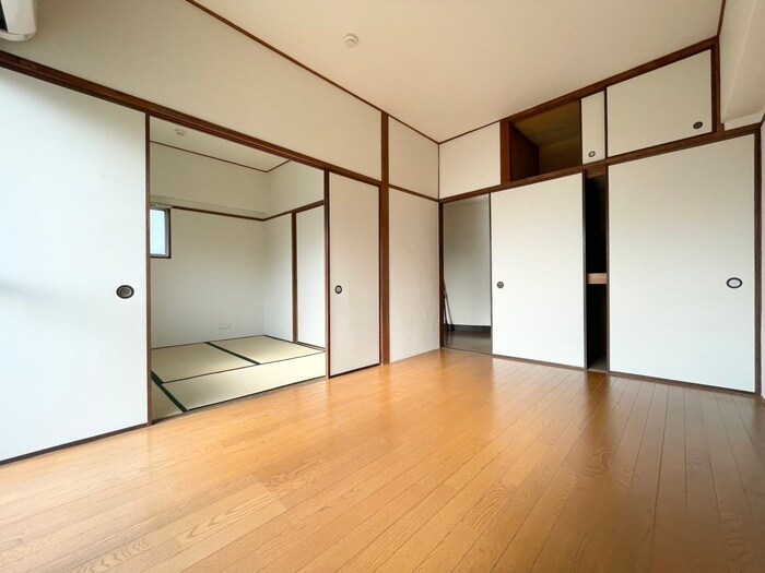 物件内観写真8　(居室)