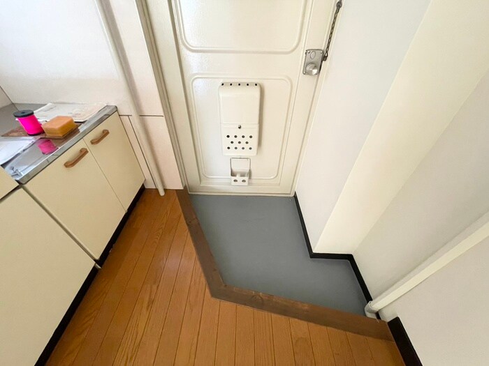 物件内観写真15　(玄関)