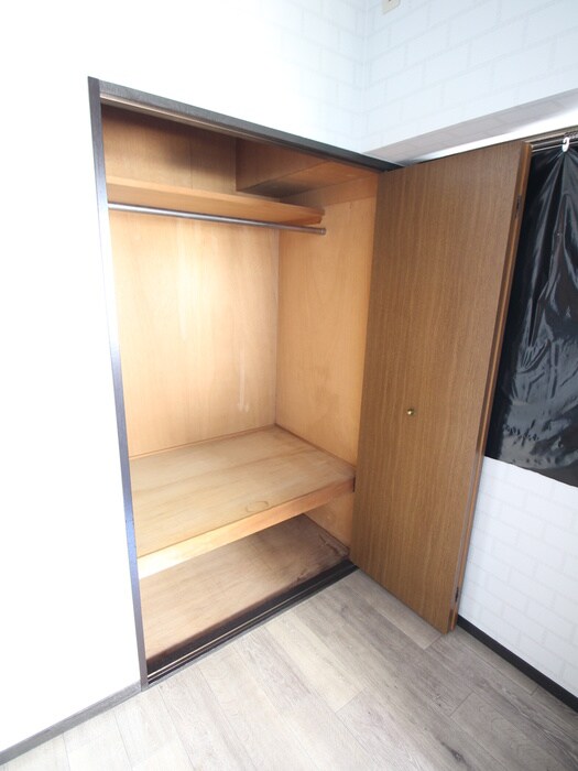 物件内観写真16　(収納)