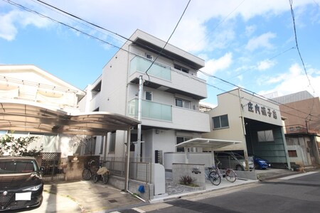 アリヴィオ外観写真