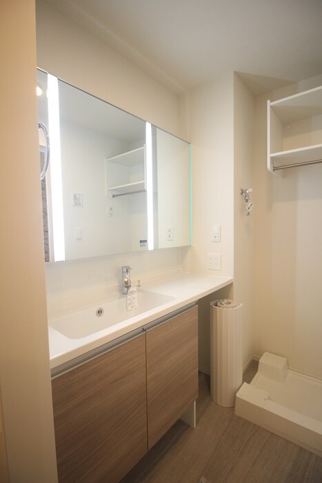 物件内観写真12　(洗面)