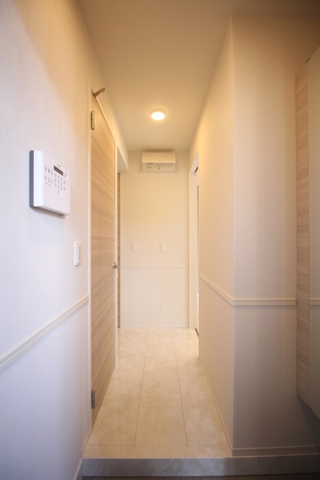 物件内観写真16　(廊下)
