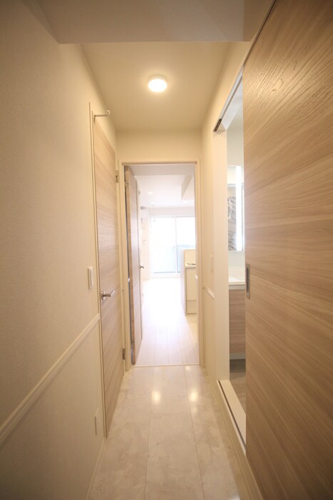 物件内観写真19　(廊下)