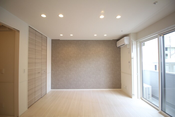 物件内観写真21　(居室)
