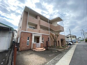 メゾンルミナス外観写真