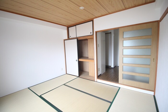 物件内観写真8　(居室)