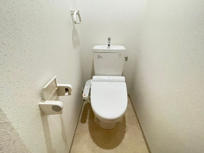 物件内観写真13　(トイレ)