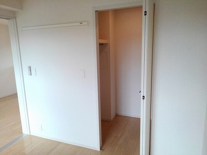 物件内観写真10　(収納)