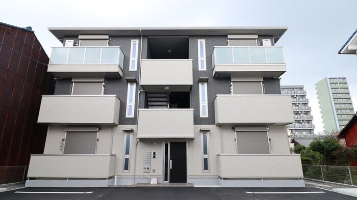 物件外観写真1　(外観写真)