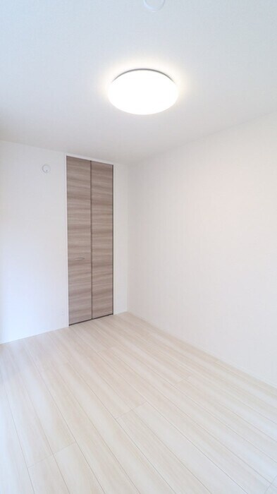 物件内観写真3　(居室)