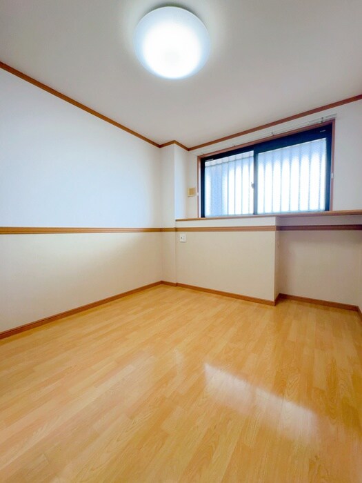 物件内観写真9　(居室)