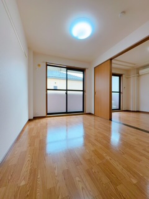 物件内観写真8　(居室)