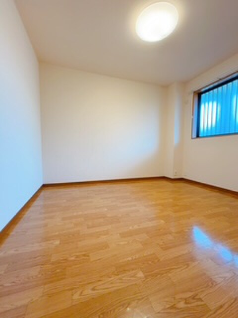 物件内観写真10　(居室)