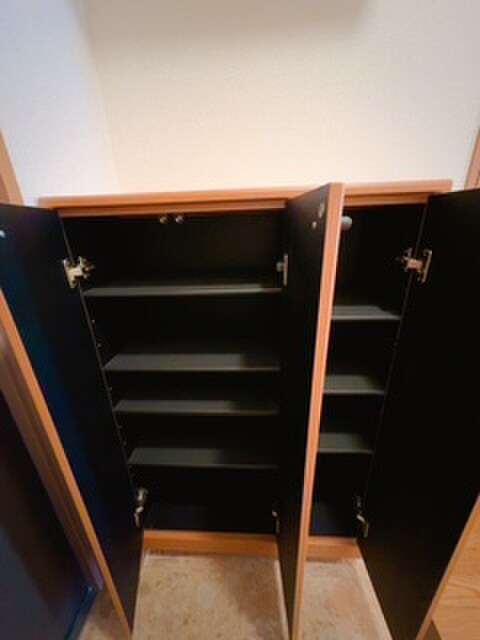 物件内観写真18　(靴箱)