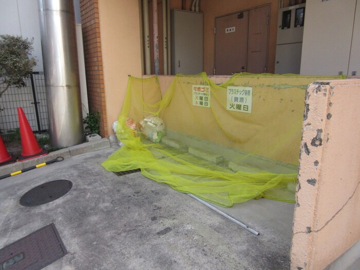 物件外観写真6　(建物設備)