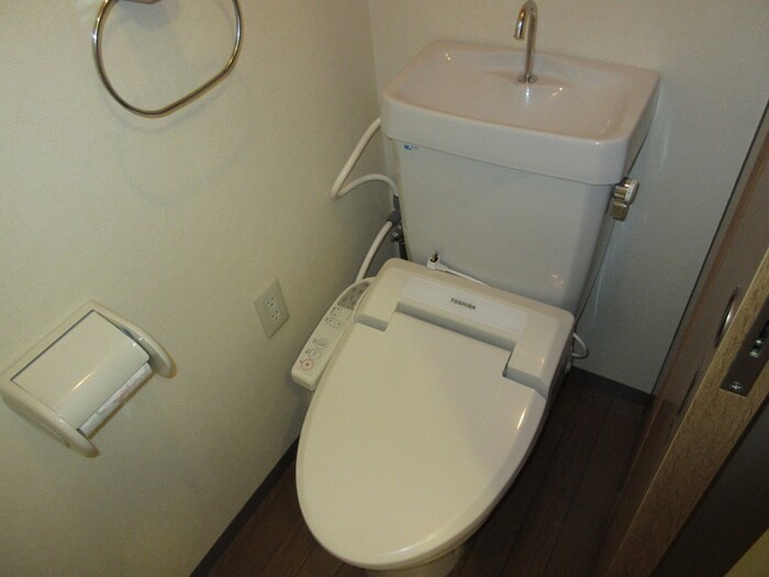 物件内観写真14　(トイレ)