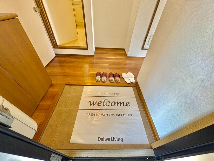 物件内観写真17　(玄関)