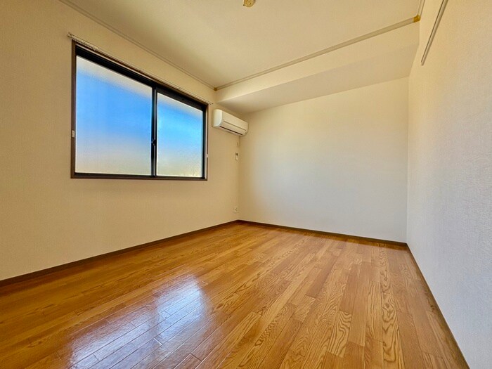 物件内観写真21　(居室)