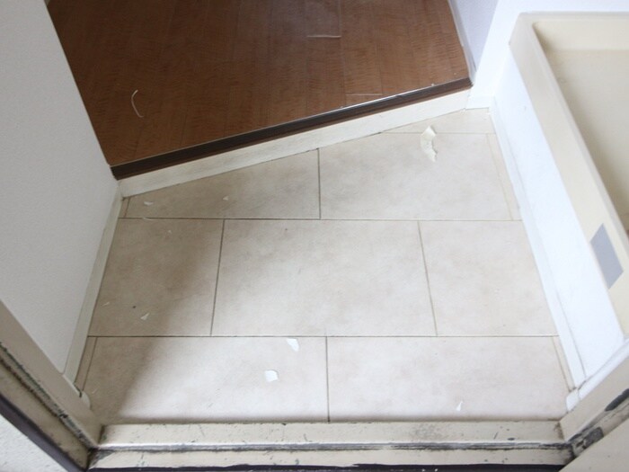 物件内観写真15　(玄関)