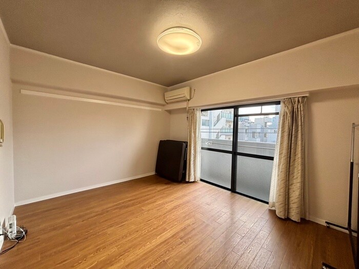 物件内観写真6　(居室)