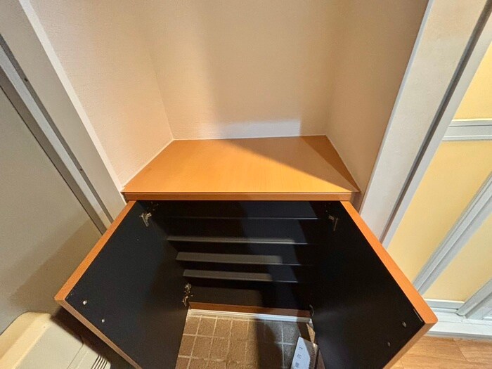 物件内観写真14　(靴箱)