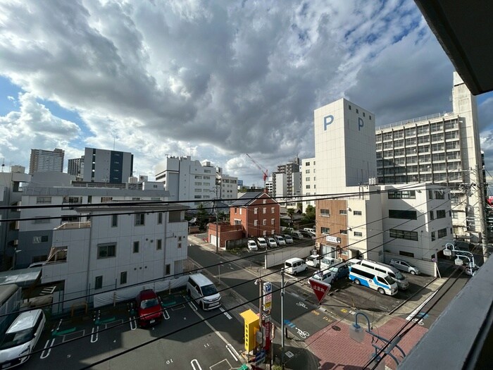 物件内観写真15　(室内からの展望)