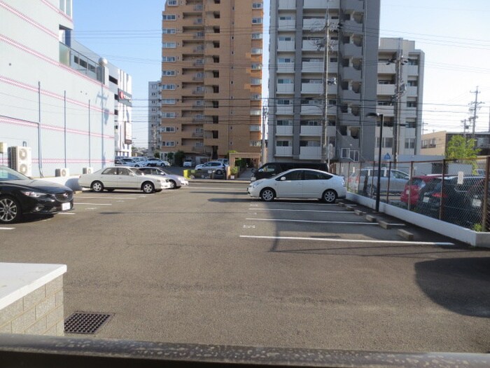 物件内観写真15　(室内からの展望)