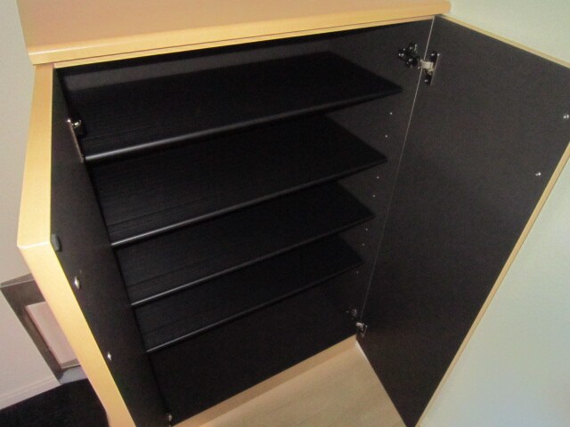 物件内観写真7　(靴箱)