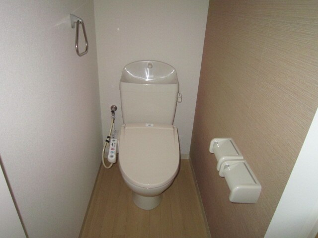 物件内観写真11　(トイレ)