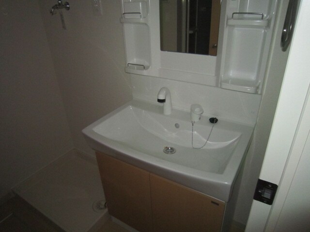 物件内観写真12　(洗面)