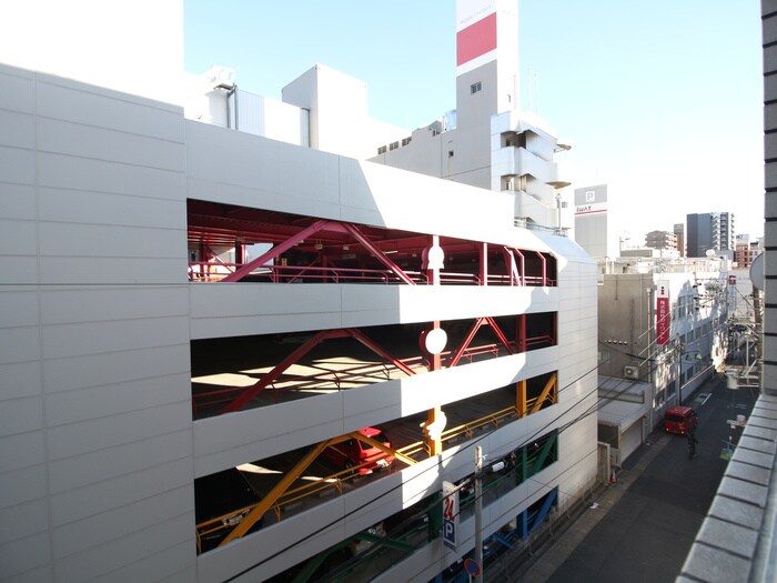 物件内観写真14　(室内からの展望)