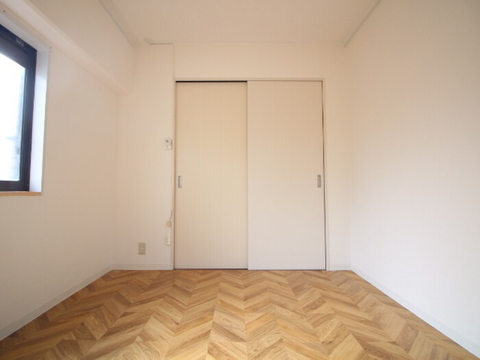 物件内観写真18　(居室)