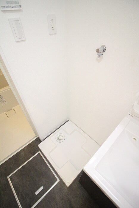 物件内観写真20　(洗濯機置場)