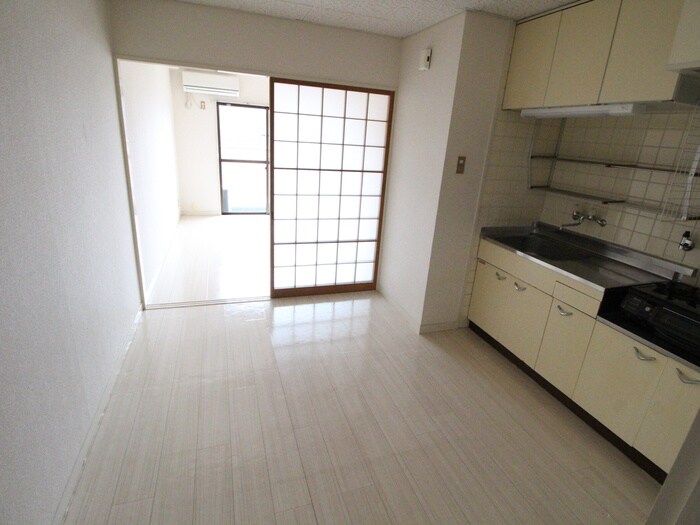 物件内観写真10　(居室)