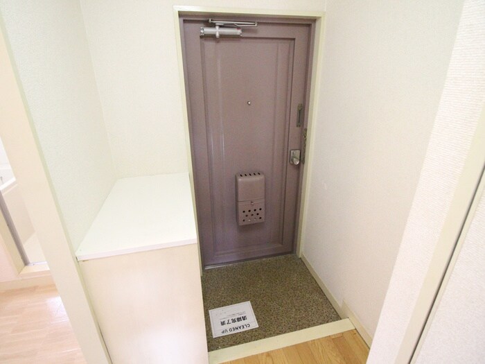 物件内観写真22　(玄関)