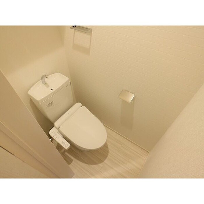 物件内観写真12　(トイレ)