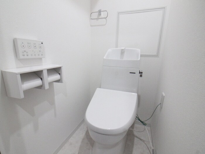 物件内観写真15　(トイレ)