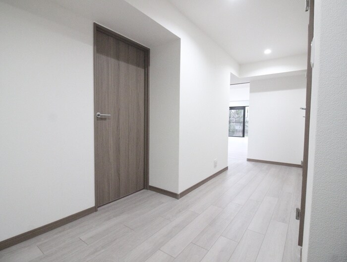 物件内観写真21　(廊下)
