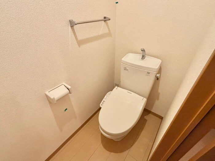 物件内観写真12　(トイレ)