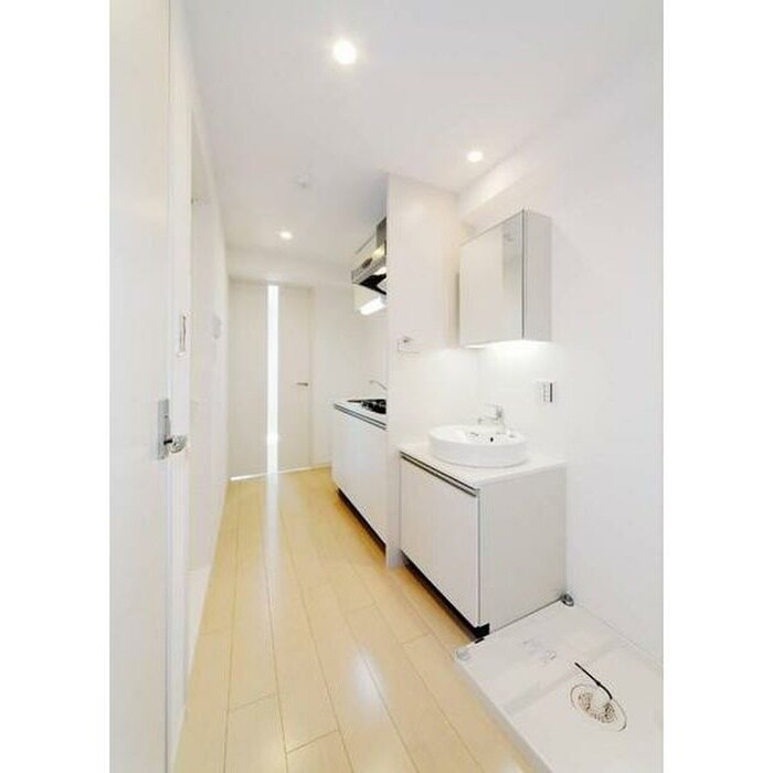 物件内観写真8　(洗面)