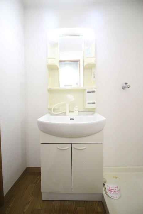 物件内観写真8　(洗面)