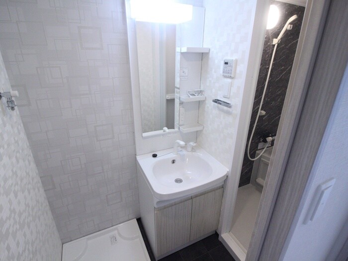 物件内観写真12　(洗面)