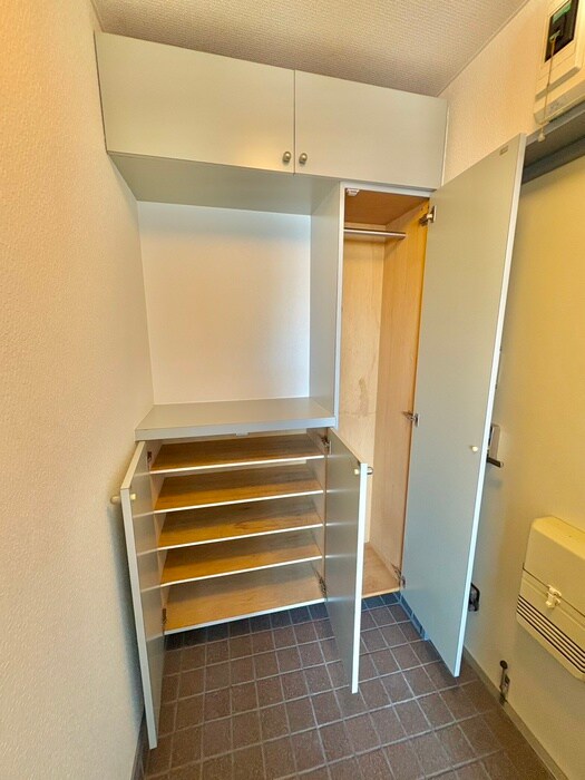 物件内観写真16　(靴箱)