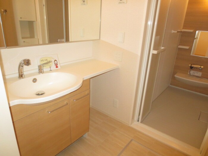 物件内観写真18　(洗面)