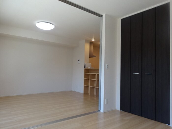 物件内観写真6　(居室)