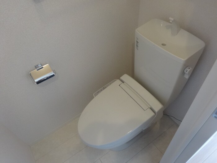 物件内観写真14　(トイレ)