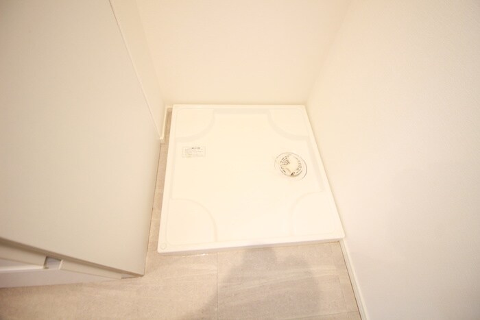 物件内観写真15　(洗濯機置場)