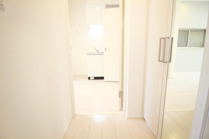 物件内観写真17　(廊下)