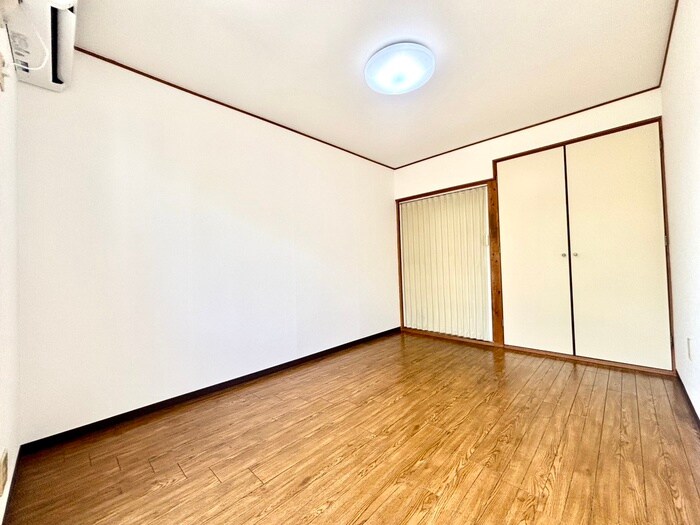 物件内観写真6　(居室)