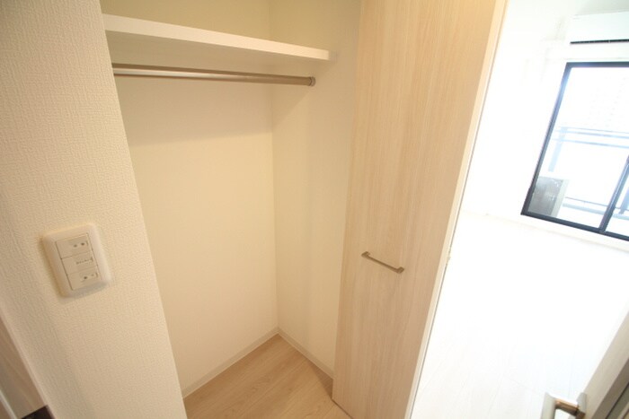 物件内観写真10　(収納)